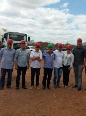 Secretário das Cidades visita obras da CTR, em Limoeiro do Norte