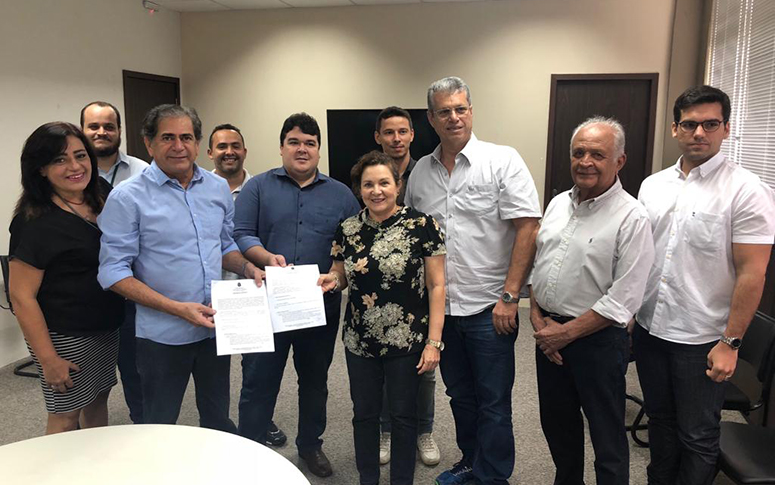 Secretário Zezinho Albuquerque assina Ordem de Serviço para dragagem do Maranguapinho