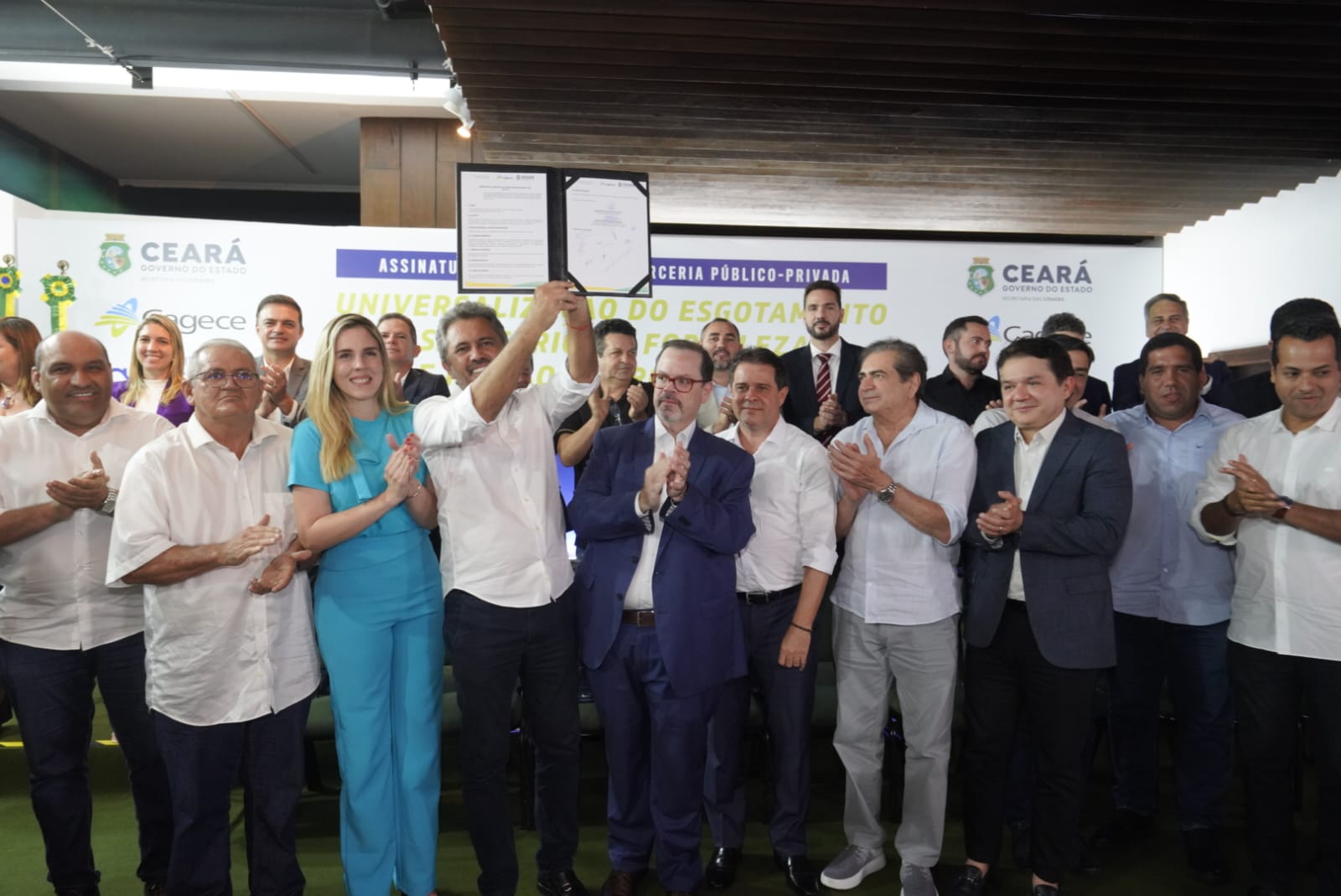 Assinado o contrato do bloco 2 de Parceria Público-Privada (PPP) para a universalização dos serviços de esgotamento sanitário no Ceará