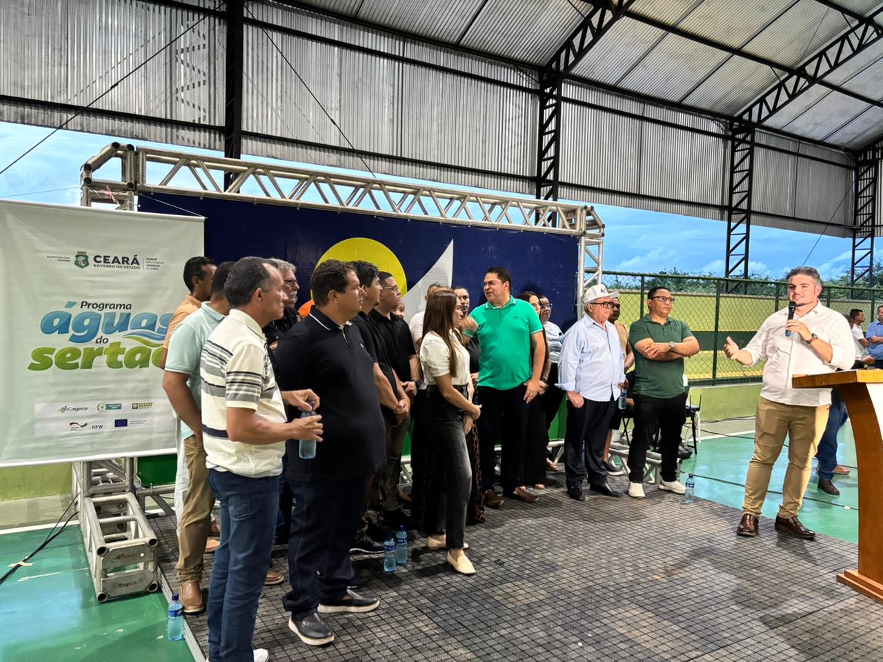 Secretário das Cidades assina ordem de serviço para construção de sistemas de abastecimento de água em Fortim